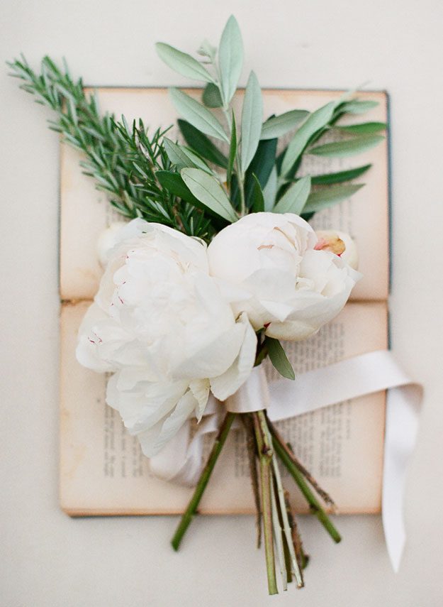 Monday Morning Blooms via Jemma Keech