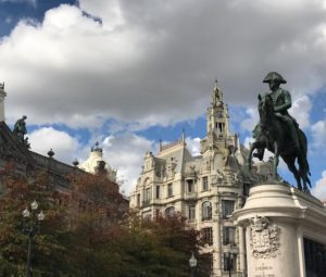 freedom square porto portugal monument